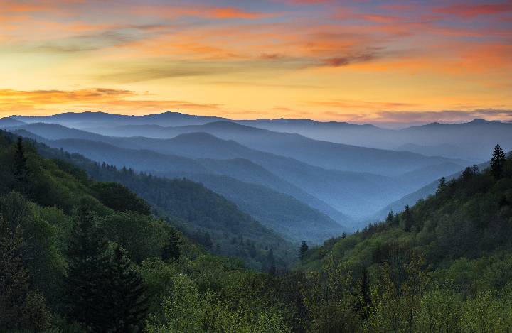The Great Smoky Mountains will be the location for the first-year student experience.